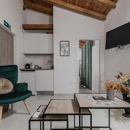 Phaedrus Living Luxury Residences 아파트 스키아토스 타운