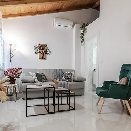 아파트 Phaedrus Living Luxury Residences
