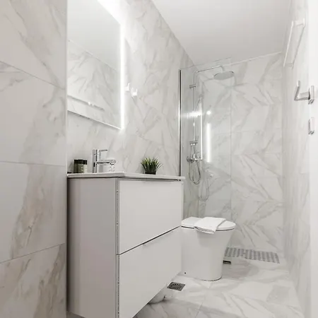 Phaedrus Living Luxury Residences 스키아토스 타운
